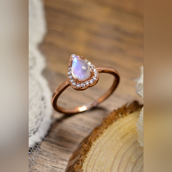 100% Authentic Moonstone Teardrop 925 Sterling Silver Halo Ring - Picture 3 of 10